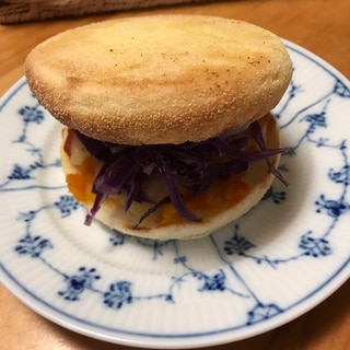 紫キャベツマリネとカボチャサラダのチーズサンド